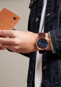 
Nixon Sentry Leather Watch - Analog - Polished Gold / Navy Sunray - View 6
