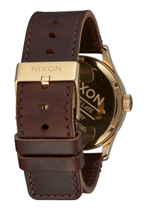
Nixon Sentry Leather Watch - Analog - Polished Gold / Navy Sunray - View 3