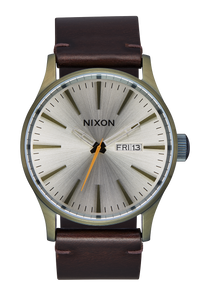 Sentry Leather - Vintage White / Surplus View 1