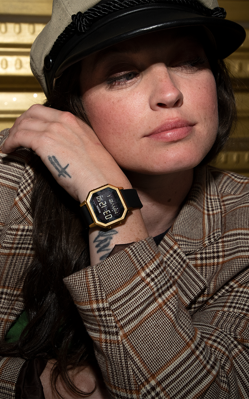 Siren Stainless Steel Watch | Gold / Black | Digital – Nixon EU Siren Stainless Steel Watch | Gold / Black | Digital – Nixon EU
