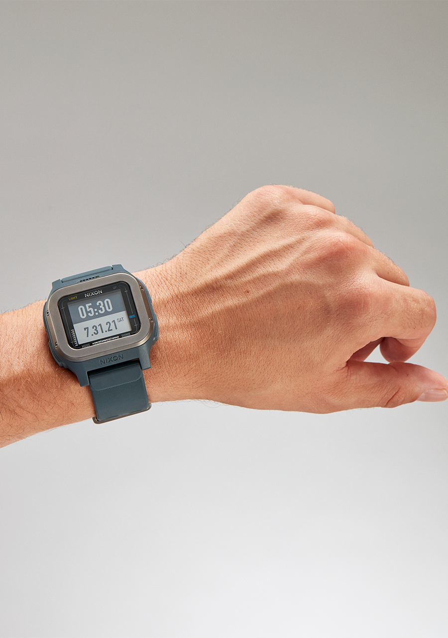 Regulus Expedition Watch Navy Digital Nixon UK