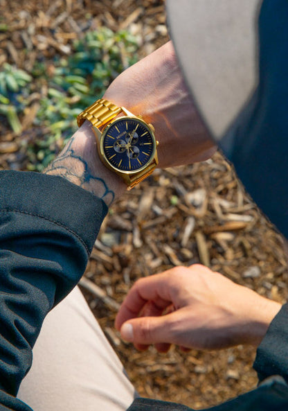 Sentry Chrono - Gold / Indigo View 6