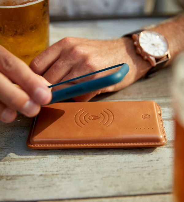 Wireless Charging Powerbank - Brown