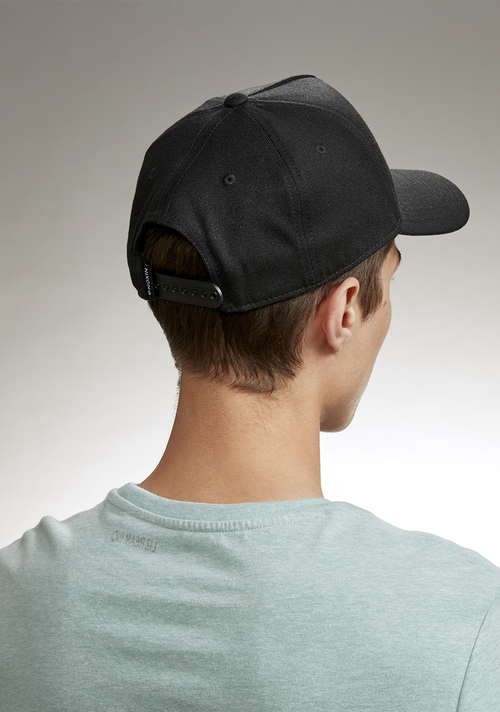 Deep Down Athletic Snapback - Black / White