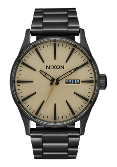 Sentry Dial - White / Black